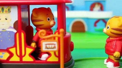 Peppa Pig Disney Cars Mater with Daniel Tiger Neighborhood of Make Believe and Train Racing Twins