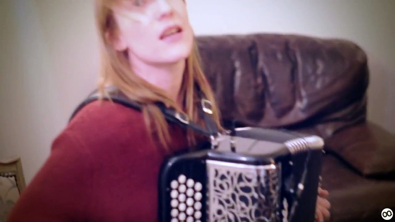 Zaza Fournier - Baiser d'un soir (acoustic hotel version) @Toulouse