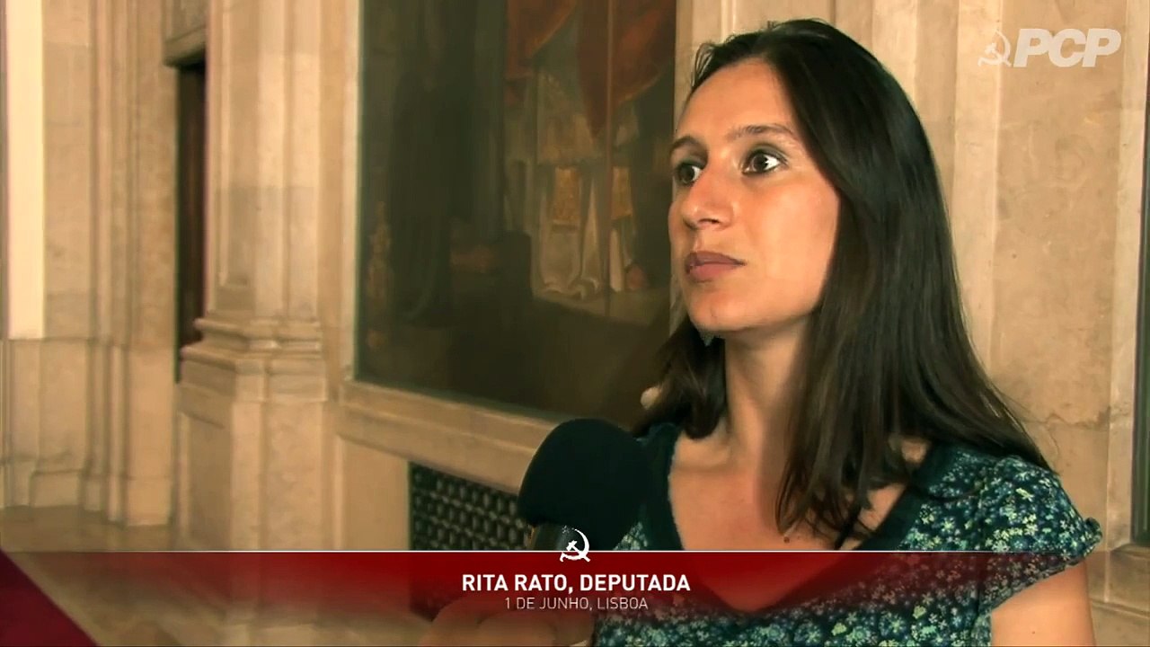 PCP apresenta projecto para reforçar a protecção na maternidade, paternidade e adopção