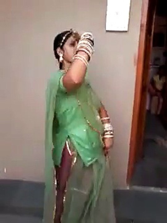 Desi Girls  dance 2015 (15)