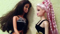 My babysitter is a vampire doll fight (A stop motion video)