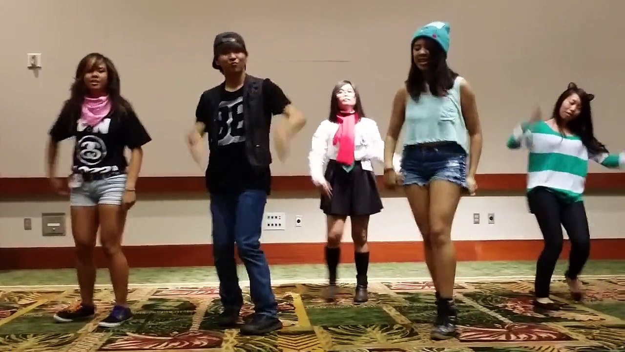 140405 Kawaii Kon Cosplay Café "Kawaii Girls" Mix