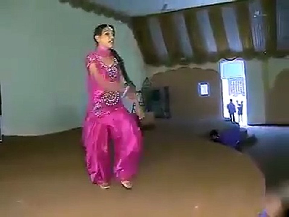 Desi Girls  dance 2015 (28)