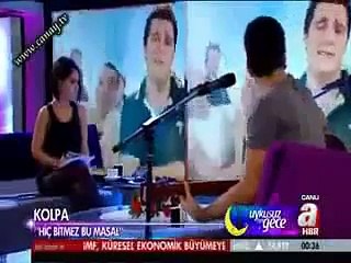 Gülay Özdem and chunky Legs