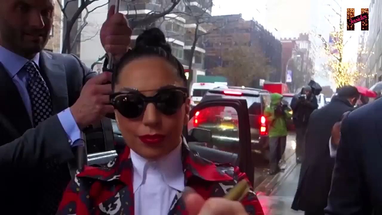 Lady Gaga Shows NIPPLES In New Pic