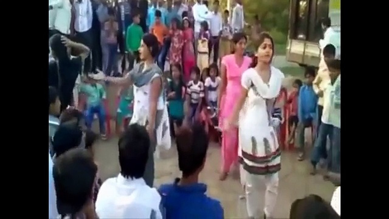 Desi Girls  dance 2015 (40)