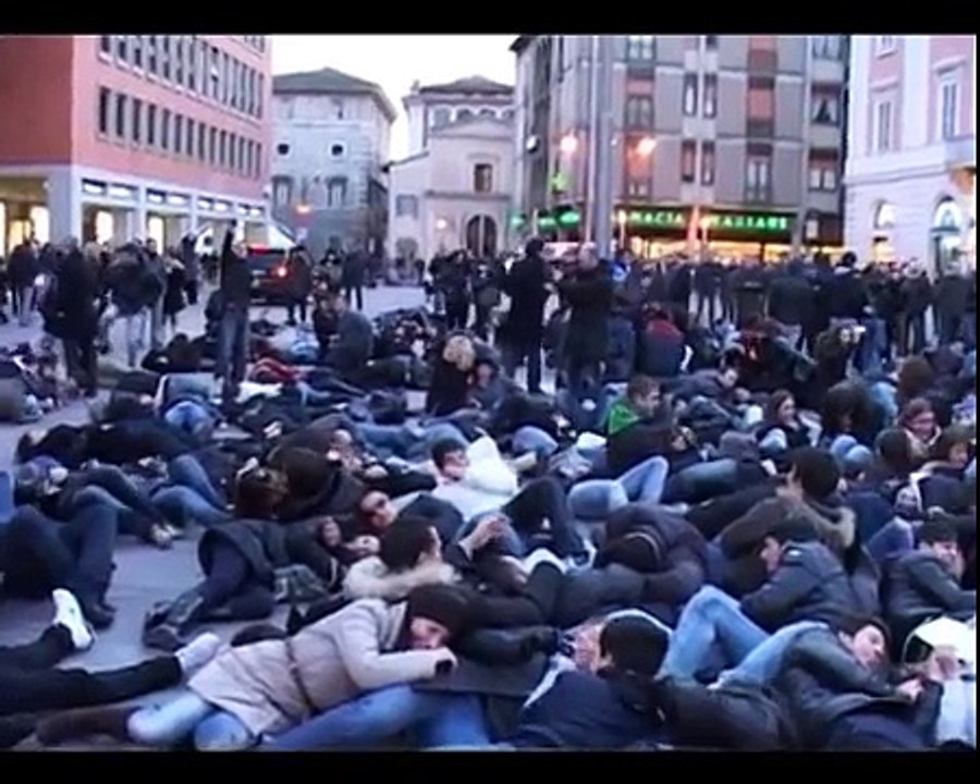 flash mob terni 07-03-2010 (video ufficiale)