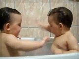 Twins Brothers Enjoying Bath Time - Video Dailymotion
