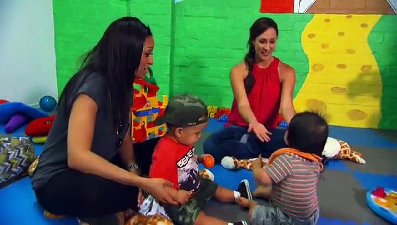 Tia And Tamera -2×7- Failure to Communicate [Full Episode]