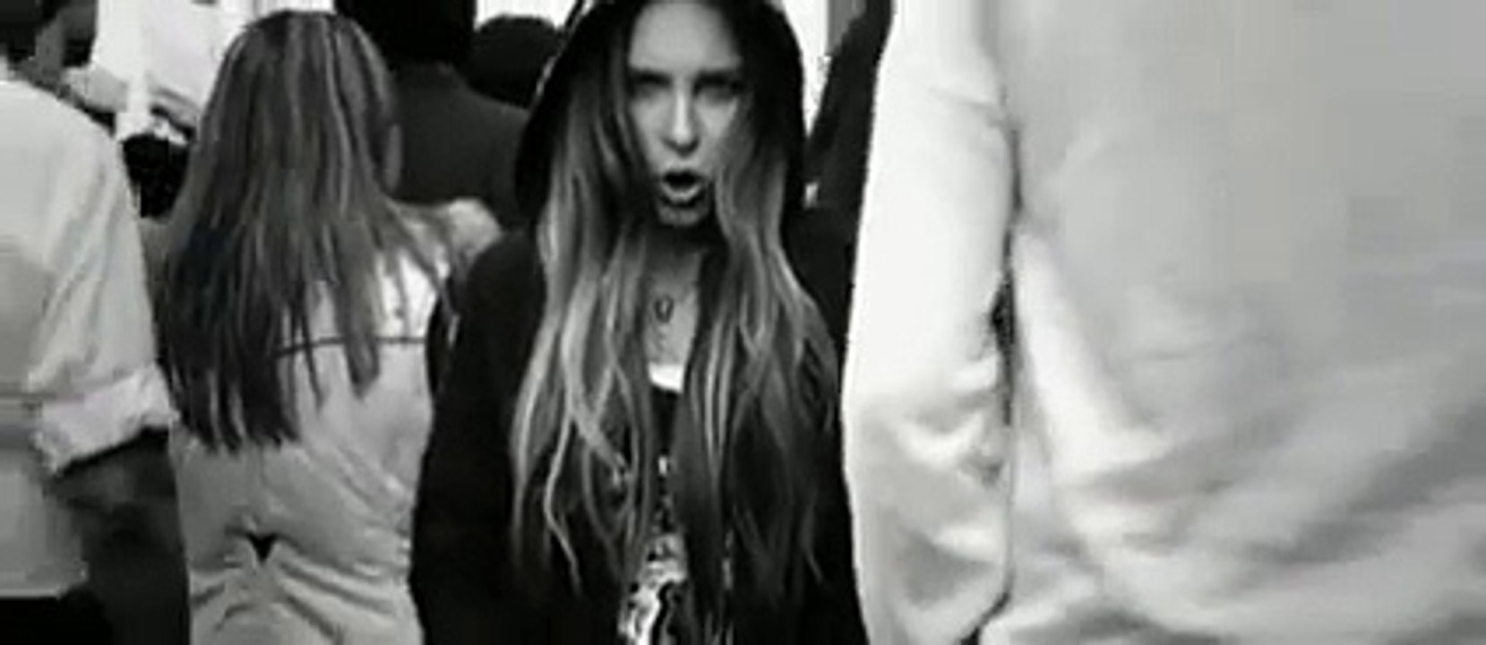 Belinda - Luz Sin Gravedad