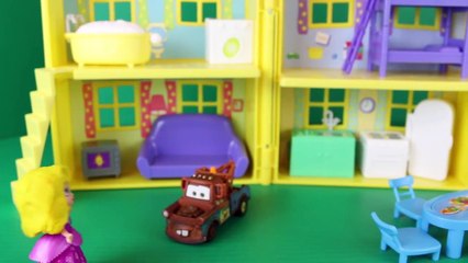 Пеппа играется с машинкой. Игрушки СВИНКА ПЕППА. ДОМИК свинки Пеппы видео. Peppa pig
