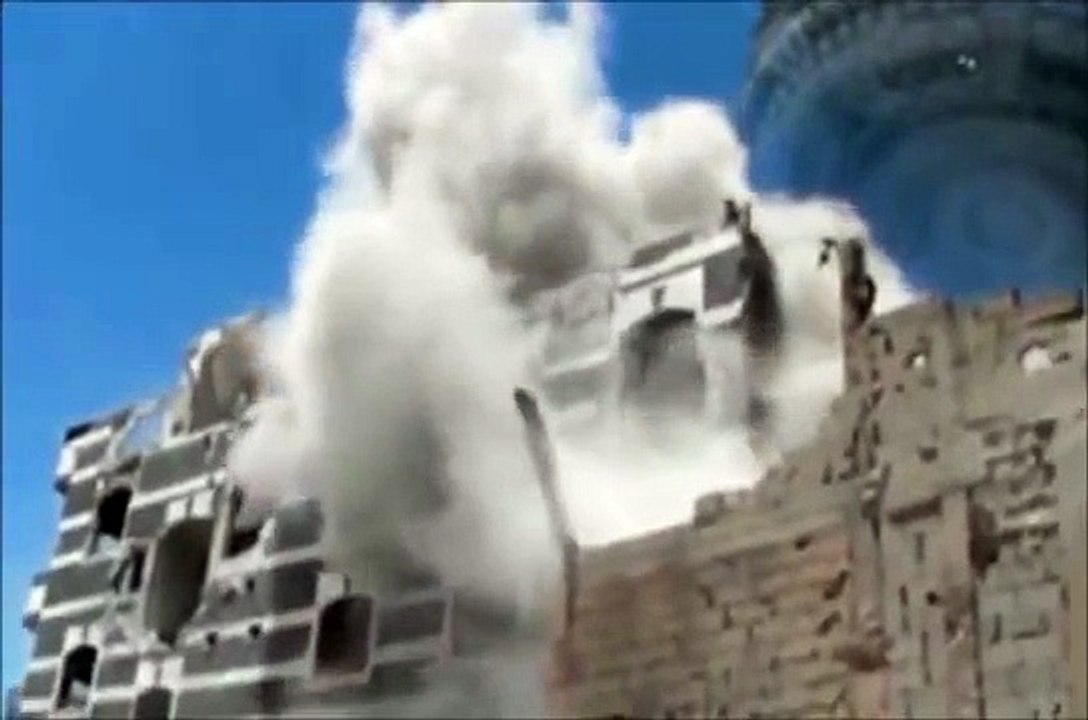 シリア戦線に巨大ＵＦＯ襲来！！建造物が攻撃により被弾！ ≪×ＢＣ≫
