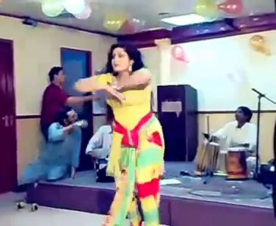 Nazo Mast Dance