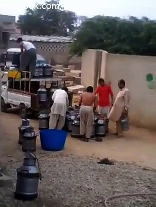 یہ. ہے ہماری. ایماندار. عوام. جو. شور. کرتی. ہے. کہ حکمران. بے ایمان ہیں.