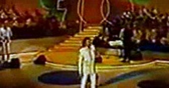 YouTube - ENGELBERT HUMPERDINCK There Goes My Everything [Full Episode]