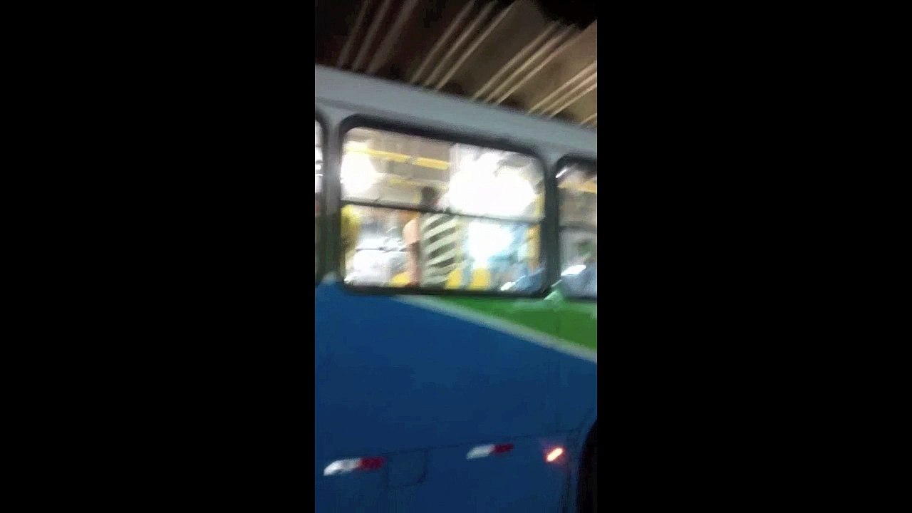 Homem é agredido em ônibus do Transcol