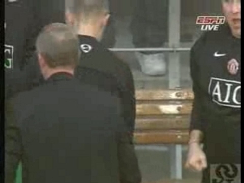 0-1 Rooney