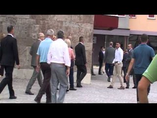 Shkrihen strukturat e PS-së në Lezhë, shkarkohet kryetari