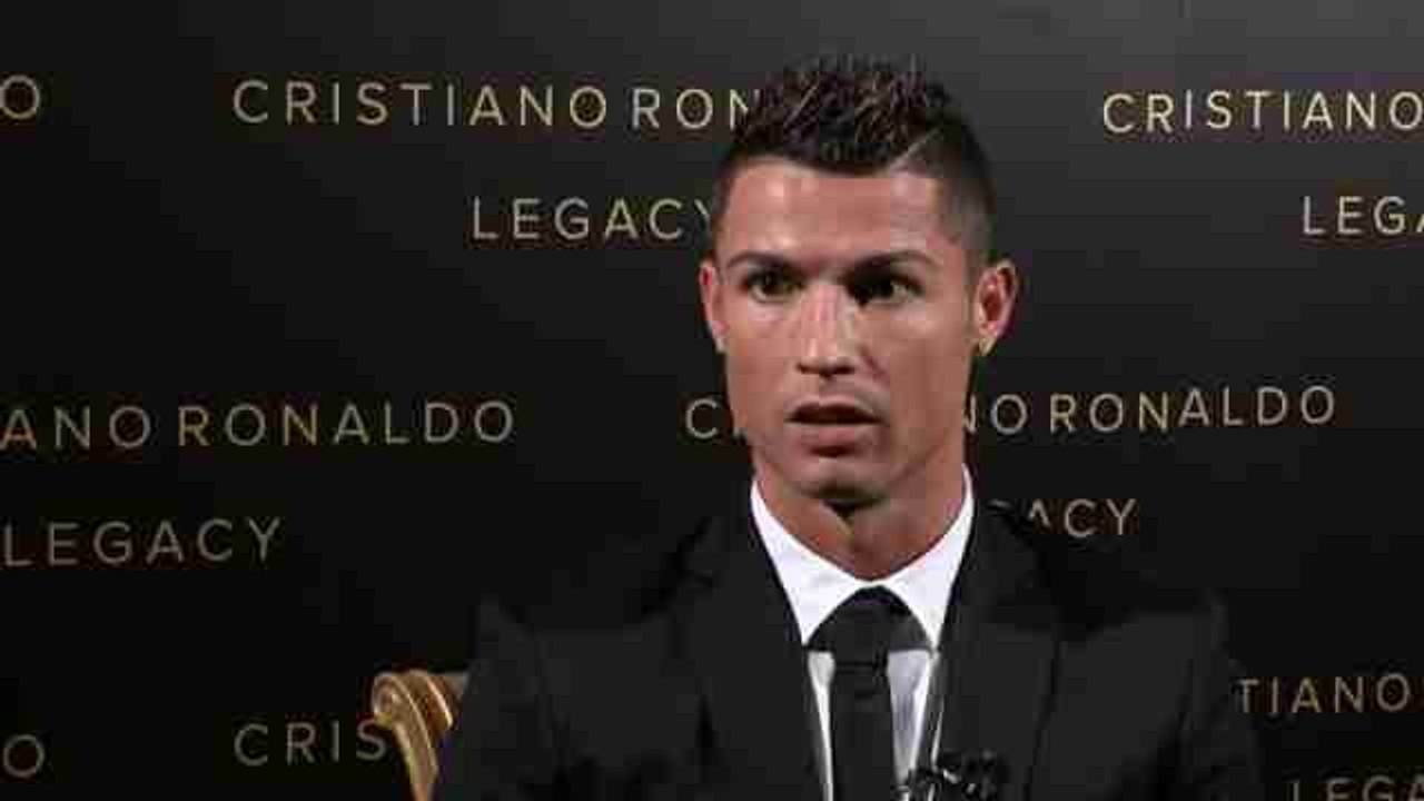 C.Ronaldo: "En la vida no todo es fútbol, me siento bien haciendo publicidad"