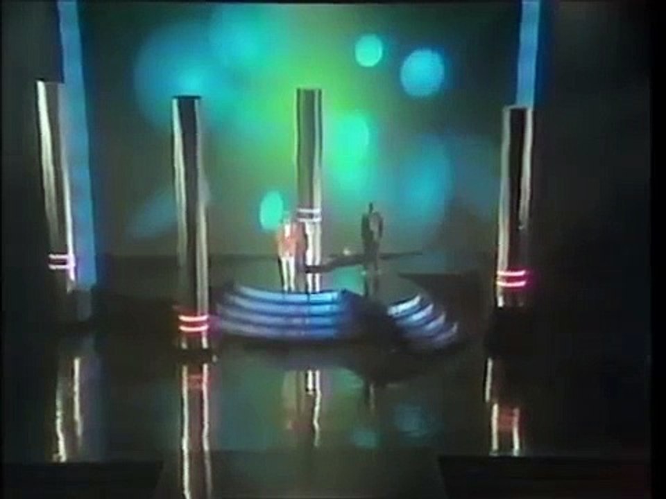 Anne Murray "Now And Forever (You & Me)" at the 1986 American Music Awards