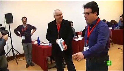 Rajoy debería legalizar la consulta y permitir el debate en Cataluña (14.12.2013)