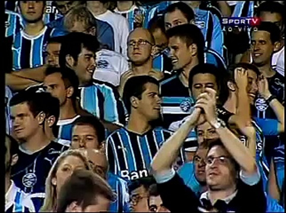 Hino RS - Torcida gremista dando SHOW