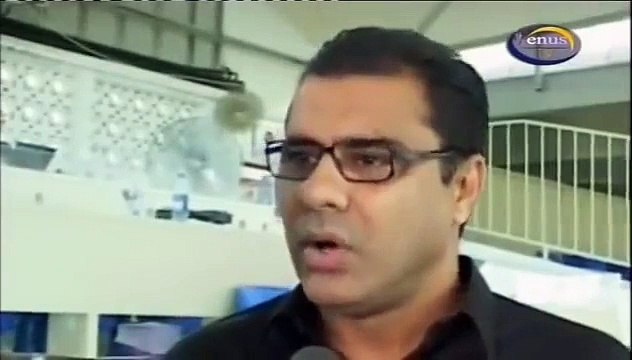 Pagal Shaid Afridi v Waqar Younis Pakistani Legend