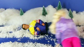 Mainan Barbie Frozeen Elsa and Ken   Bermain Bersama 720p
