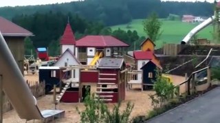 Obra Kinderland - Kinderspielplatz Neukirchen an der Vöckla