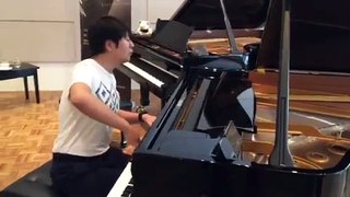Chinese pianist Lang Lang plays excerpt from Sergei Rachmaninov's Piano Concerto No 1