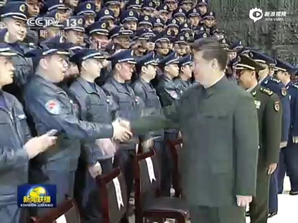 Xi Jinping inspects H-6K bomber