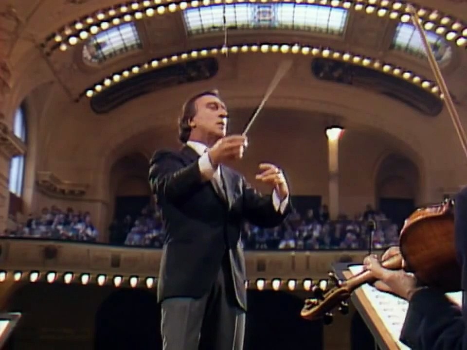 Mozart: Symphony No. 35 "Haffner" / Abbado · Berliner Philharmoniker