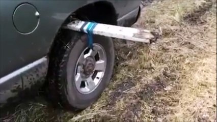 La meilleur méthode pour sortir sa voiture de la boue!