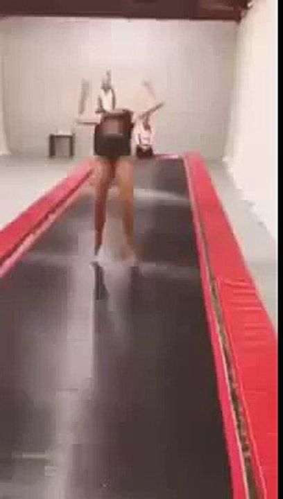 Mackenzie Ziegler (Video)