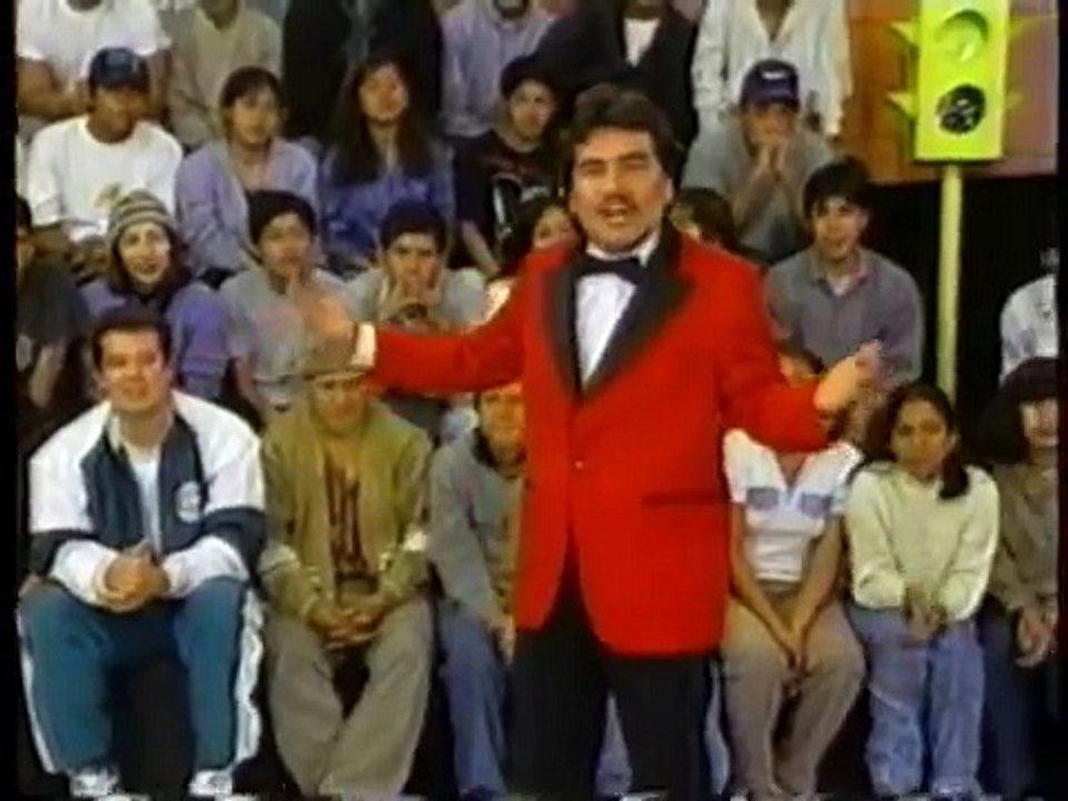 Cómicos Ambulantes-Juan Gabriel vs Rafael