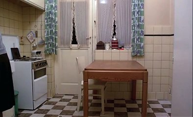Female Gaze (excerpt from Jeanne Dielman. Dir. Chantal Akerman, 1975)