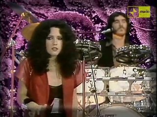 Matia Bazar - C'è Tutto Un Mondo Intorno [da 'TiLT' 1979]