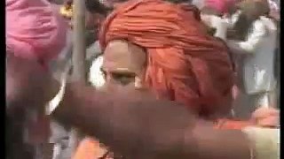 Hindu hermits throng Ardh KumbhMela