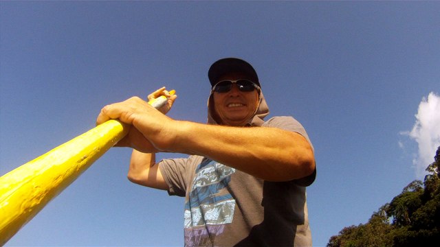 Passeio ao Ubatuba na praia da Enseada, Litoral Norte de São Paulo, Brasil, SUP, em pets reciclados