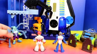 Imaginext Brainiac takes over police and space station Superman saves the day DC Superhero