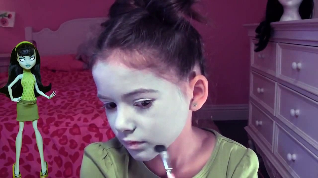 Scarah Screams Monster High Doll Costume Makeup Tutorial for Cosplay or Halloween ComicCon
