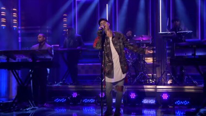 Performance de Justin Bieber et des Roots du titre " What do you mean? " - Tonight Show du 02/09, sur MCM !