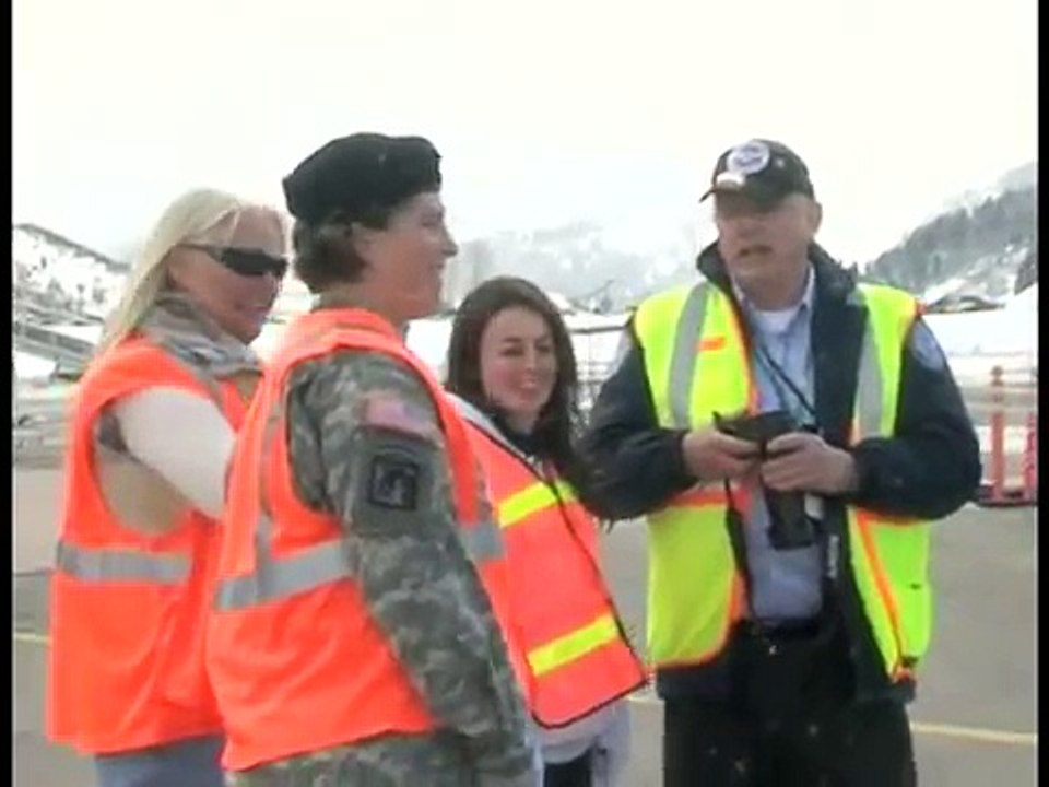 Vets Arrive at Aspen Airport for Winter Sports Clinic 2010