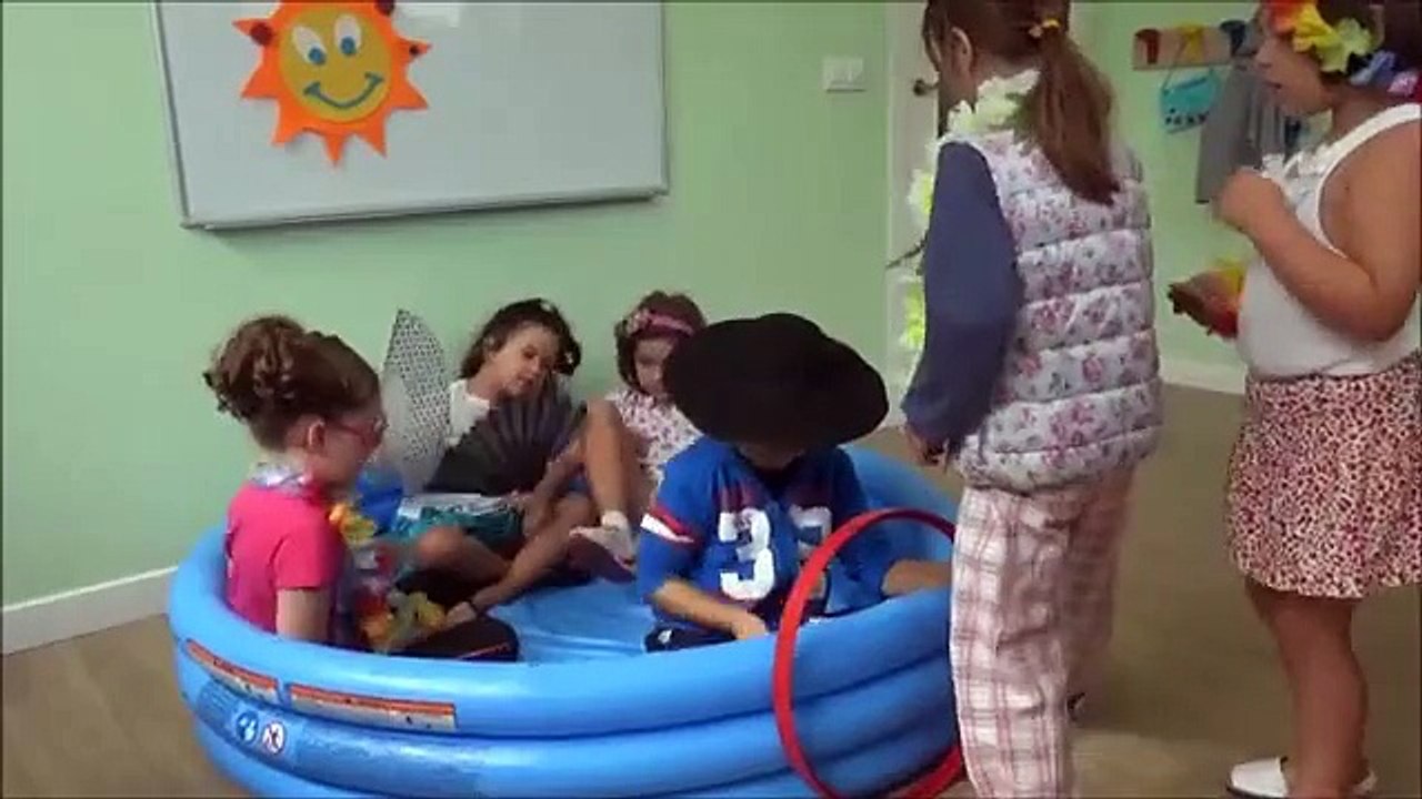 Miniteatro:  Wonder Kids Around the World!