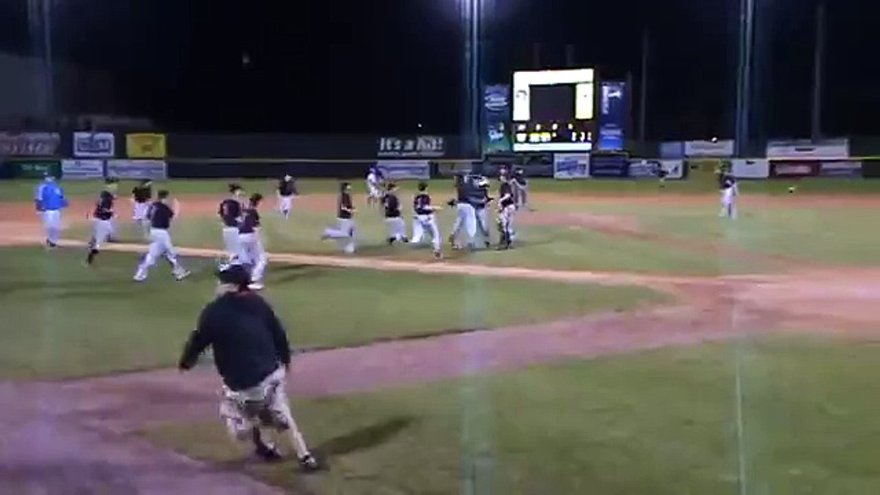 Sheets Goes the Distance for the Win on the Big Stage!!