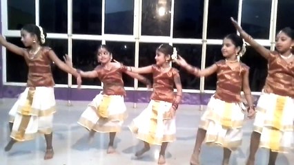 Kids Dance - Greendale Onam 2015