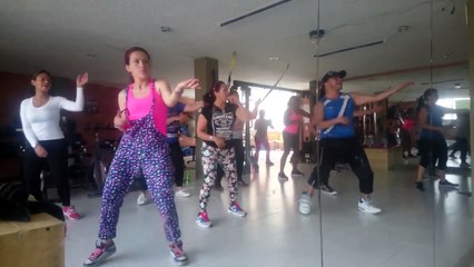 LA ESPELUCA ZUMBA por  STIVEN LOPEZ EN VITALITY GYM - TWISTER EL REY