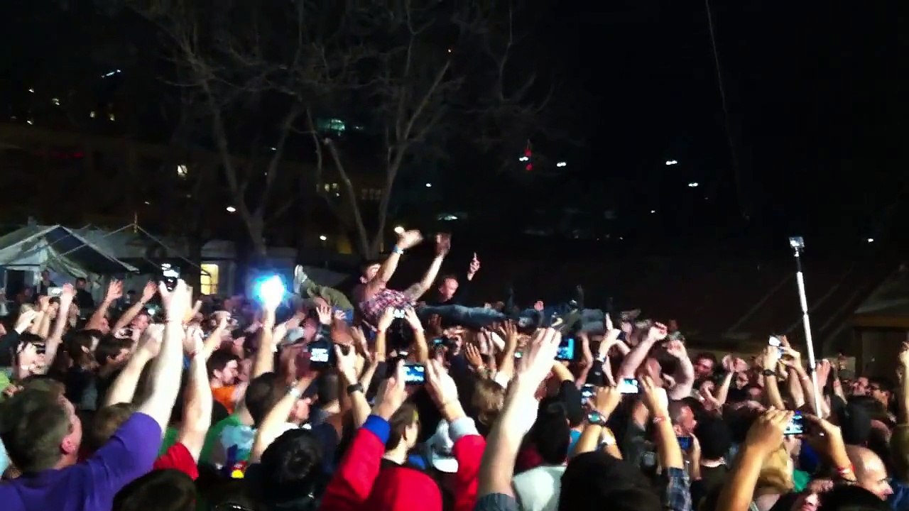 Crowd surfing / Diggnation at SXSW 2011
