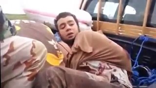 מחבלי דאעש שבויים בידי כוחות הפשמרגה בזומאר 2014 סוריה