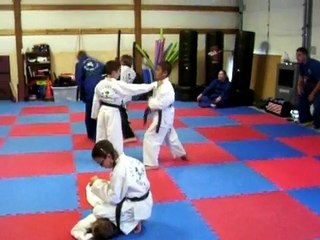 girls doing self defense